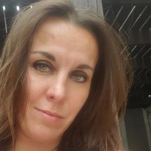 Meet your Posher, Lora